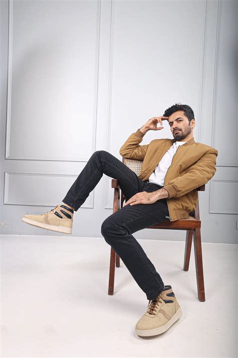 Basket EL-04 Men Beige Sneakers - Ergonstyle