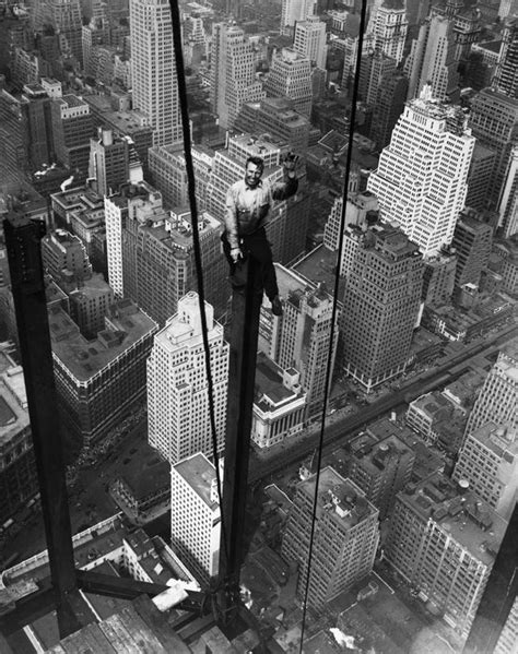 20年代的美国纽约 高楼大厦林立 一派繁华景象_大道