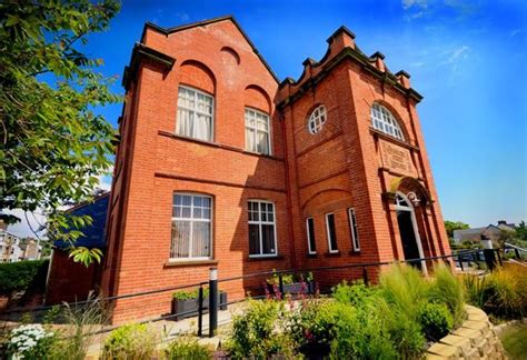 Saturday opening, 2 Victoria Road, BT40 1RN Larne, United Kingdom, 11 ...