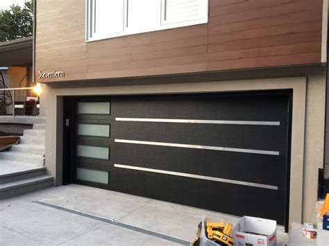 Modern Exterior Garage Door | Toronto - Modern Doors