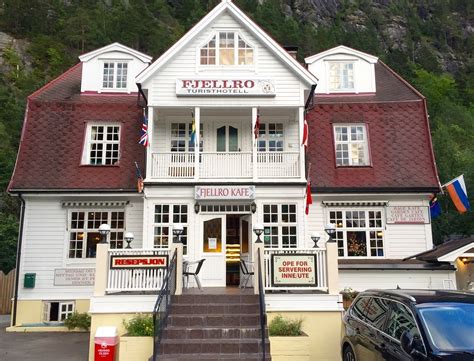 VALLDAL FJORD LODGE - Hotel Reviews, Photos, Rate Comparison - Tripadvisor
