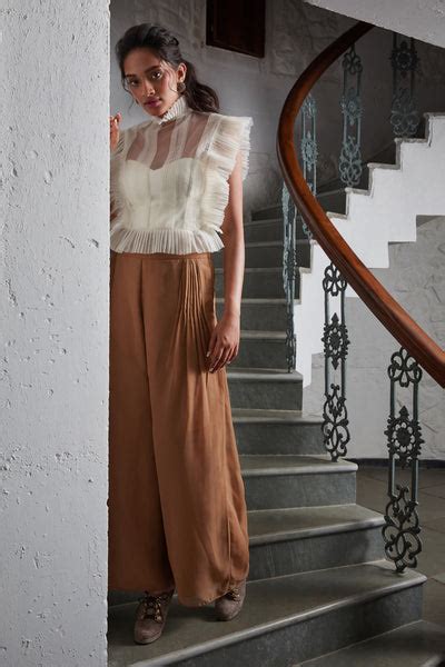 SNOWFLAKE TOP – STARCH The Label