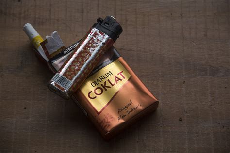 Di Kudus, Tradisi Menyumbang dengan Rokok Masih Lestari