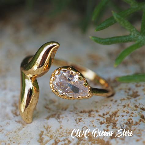 ついに ️再入荷 ️大人気 ️Whale tail cz ring | CWC Oceans Store