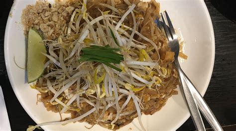 LAN SEN NOODLE BAR & STREET FOOD, Springvale - Restaurant Reviews ...