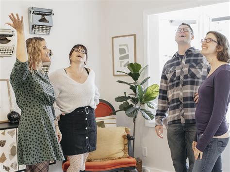 'Unsellable Houses' (HGTV) Season 6 Chances, Twins and More - Parade ...