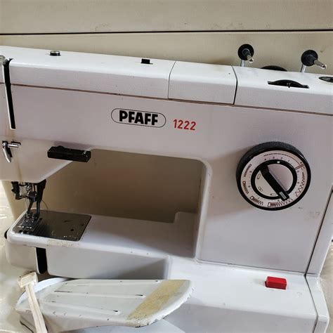 PFAFF 1222 SEWING MACHINE