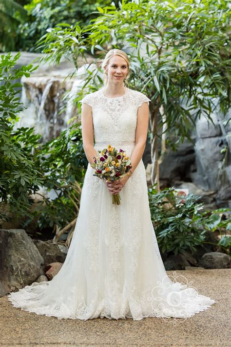 Woodbury Central Park Wedding Photos | Emily + Dustin