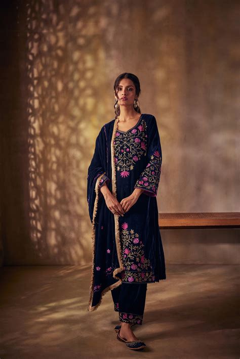 Midnight Blue Gold & Aari Silk Velvet Kurta Set | Koshur India