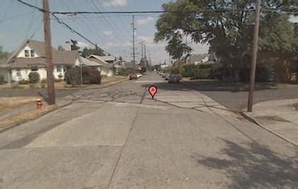 Uncontrolled T-intersection 的图像结果