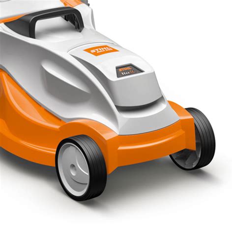 RMA 235   Leggero tosaerba batteria con Eco Modus