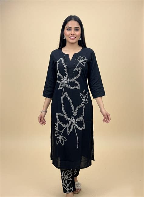 Premium cotton suit – Vijay Laxmi