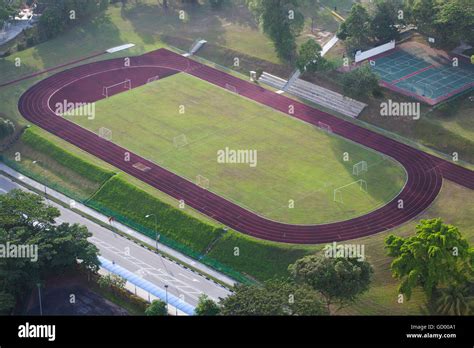 School Sports Field 的图像结果