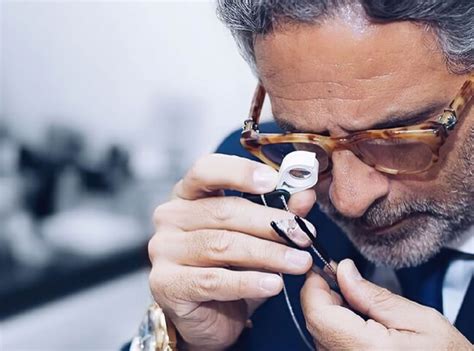 How to Select the Right Diamond for Your Style and Budget