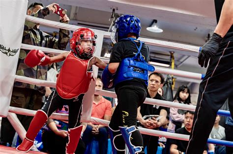 Boxing Match Card 的图像结果