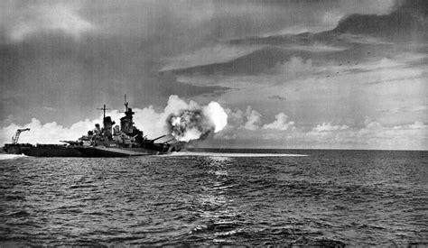 33 Hilarious USS Iowa turret explosion Puns - Punstoppable 🛑