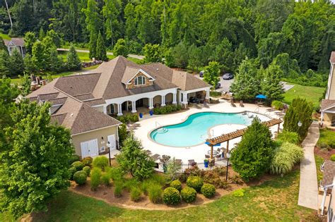 Legends at Oak Grove | Apartments in Knoxville Tennessee