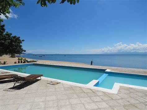 PALM BEACH LEISURE RESORT (Mangochi) - Hotel Reviews & Photos - Tripadvisor