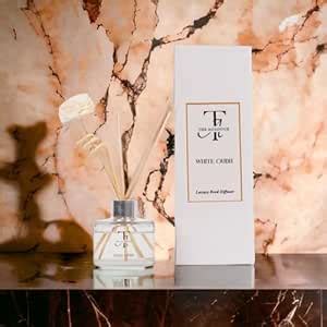 THE ACADOUR Luxury Reed Diffuser White Oudh 100 ml | Mood Enhancer ...