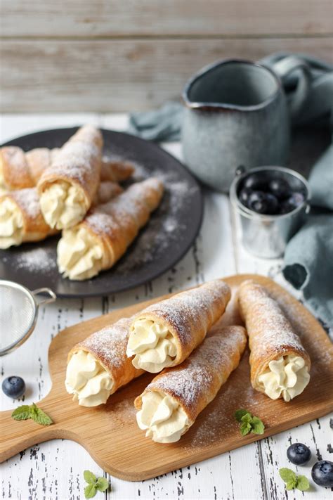 Lisnate rolnice sa vanila kremom - Mystic Cakes