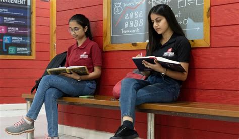 How To Find The Right BBA Program: A Guide - Chitkara University