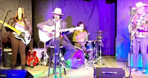 Neil Young Experience with the Ronstadt Revival, Coach House, San Juan ...