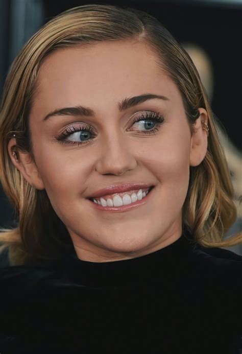 Pin by Be4utyh0lic on Miley Cyrus | Miley cyrus, Miley cyrus photoshoot ...