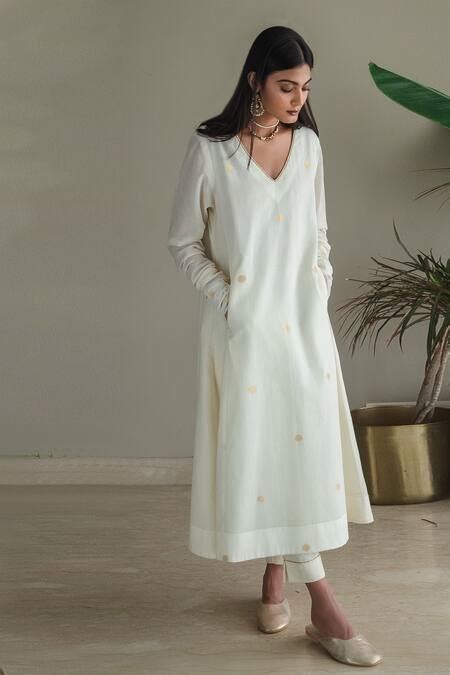 Buy Ivory Cotton Embroidery V-neck Anu Polka Dots Woven Kurta And Pant ...