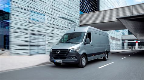 The Most Reliable Vans Suitable for Camper Conversions - autoevolution