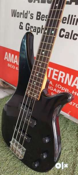 Bass Guitar - Used Musical Instruments for sale in India | OLX