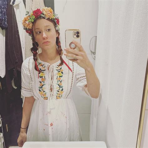 Emily Lynne Berthold: Meet Kate McKinnon's Sister