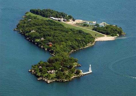 Rattlesnake Island: A Historic Island Retreat