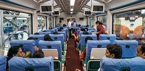 Here's How To Book The Mumbai-Goa Vistadome Train