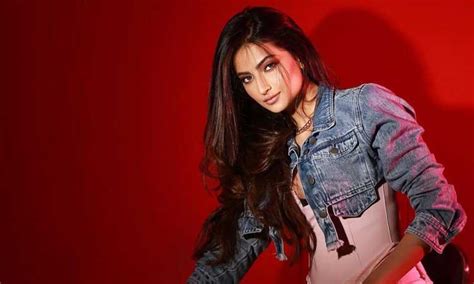 From Jasmin Bhasin to Avneet Kaur: 9 TV stars who are going to debut ...