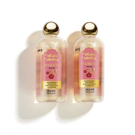 Buy Nourishing Sakura Body Wash (Pack of 2) Online – Vedic Valley