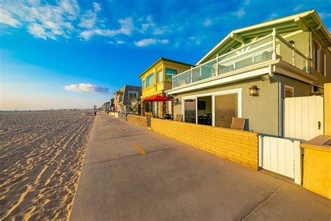 Newport Beach Vacation Rentals, House Rentals, Beachfront Rentals | Vacasa
