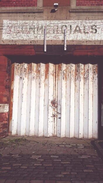 Old Building 的图像结果