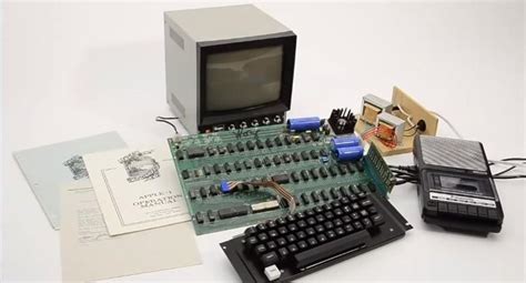 First Apple 1 Computer 的图像结果