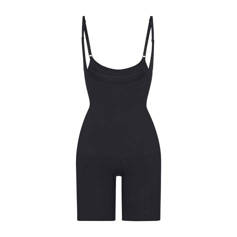 Skims Shapewear Where to Buy 的图像结果