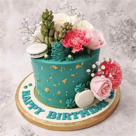 Green Floral Birthday Cake | Floral Themed Cake | Floral Cakes for ...