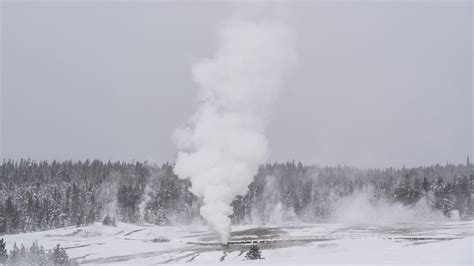 'Breathing' magma cap discovered less than 4km under Yellowstone National Park | Science ...