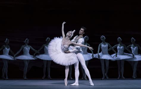 Tchaikovsky’s Swan Lake: the story and music of the Russian composer’s ...