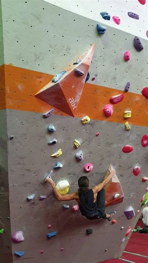 Climbing 的图像结果