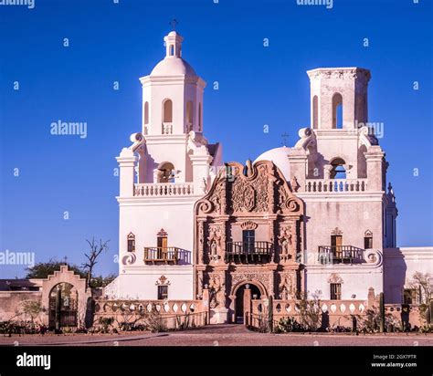 San Xavier del Bac Spanish Catholic Mission Church - Tucson - Arizona ...