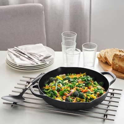 VARDAGEN frying pan, cast iron, 32 cm (13") - IKEA
