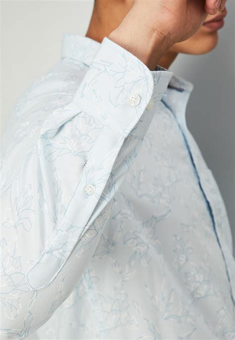 Buy Men Floral Printed Regular Fit Casual Shirt Online at just Rs. 999. ...