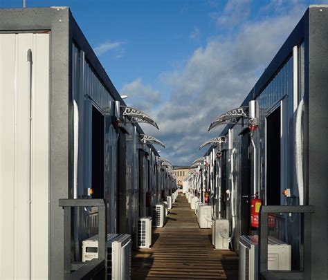 USAG Wiesbaden containerized housing units provide Soldier billeting ...