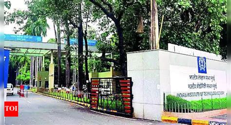 'Obsessed with having IIT tag on his resume': Trespasser attended AI ...