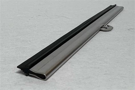Wiper Blade 7 Inch – Windscreen And Wipers – Vintage Car Parts
