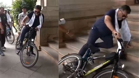 Video: Deputy CM DK Shivakumar Tumbles From His Cycle In Bengaluru ...